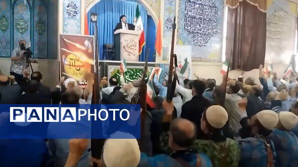 حضور مردم غیور خرم آباد در راهپیمایی و نماز جمعه خشم و نصر