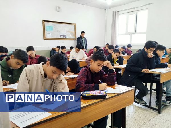 امتحانات نوبت اول در دبیرستان میثاق 
