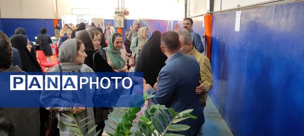 انتخابات انجمن اولیای و مربیان در مدرسه شهدای فرهنگی شهرستان شیروان
