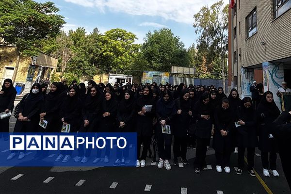 گرامیداشت دهه کرامت در هنرستان ایثار ناحیه یک شهرری