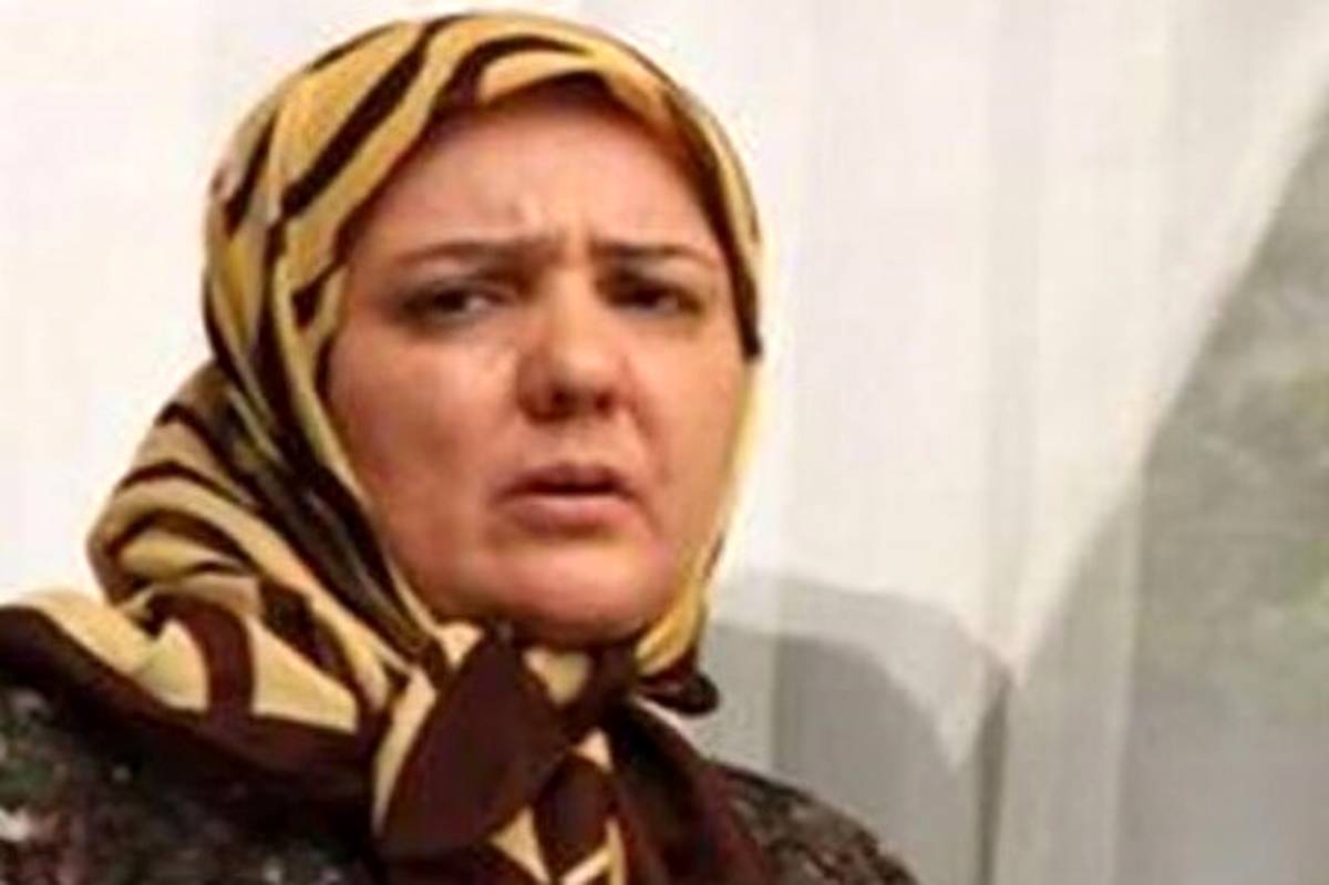 زویا امامی در کنار پسرش آرام می‌گیرد