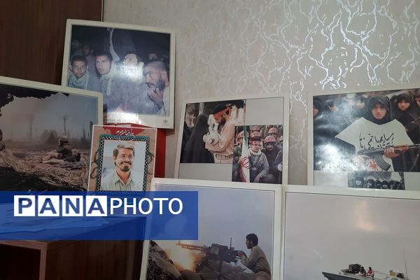 بزرگداشت یاد شهدای دفاع مقدس در دبستان دخترانه نوفل لوشاتو ناحیه سه