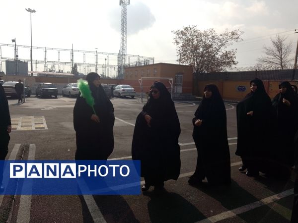 جشن ولادت حضرت رقیه در مدرسه طهوریان۲ ناحیه پنج