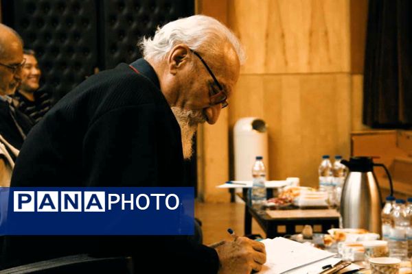 چهل و سومین دوره جشنواره فرهنگی هنری دانش‌آموزان