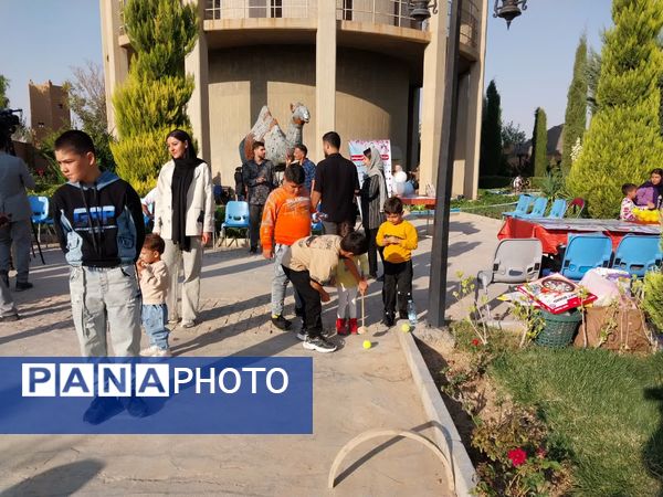 جشنواره و همایش بزرگ اتیسم به مناسبت روز جهانی کودک