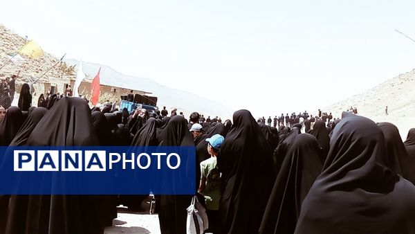 بازماندگان اربعین شهر نسر با راهپیمایی باشکوه یاد شهدای کربلا را گرامی داشتند