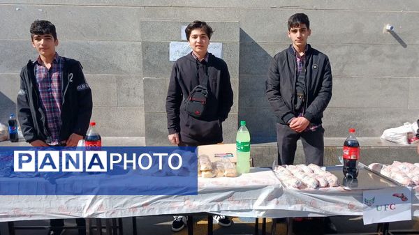 برپایی بازارچه کسب و کار در دبیرستان شهید معمارزاده ناحیه 2 کرج 