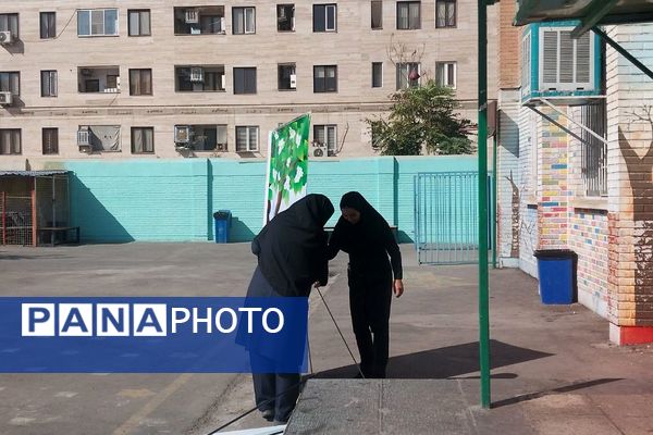 برگزاری جشن عاطفه ها در دبستان شهید عباسی ناحیه یک شهرری