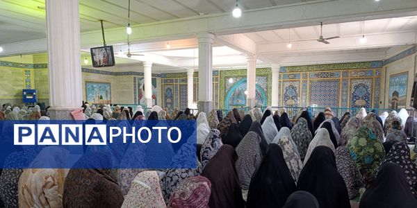 حضور نوجوانان علم و دانش مدرسه حضرت زینب(س) در نماز جمعه شهرستان اسدآباد 