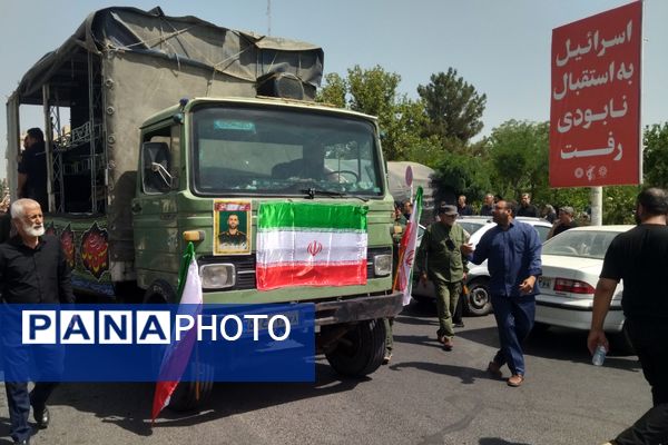 تشییع پیکر شهدای مدافع وطن در شهرک وحدت شهرستان فردیس
