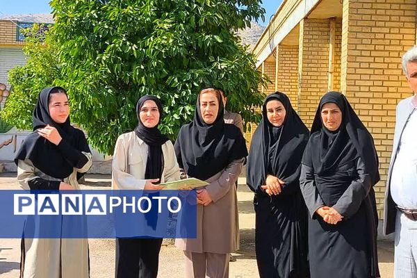 جشن مهر ایثار و نماز و بازگشایی مدارس یک مهر در دبیرستان هیأت امنایی فرهیختگان