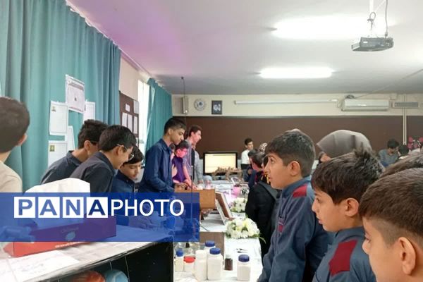 نمایشگاهی از دستاوردهای استعدادهای درخشان