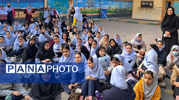 جشن میلاد‌ با‌سعادت حضرت فاطمه زهرا (س) در دبستان دخترانه فرهنگیان۲