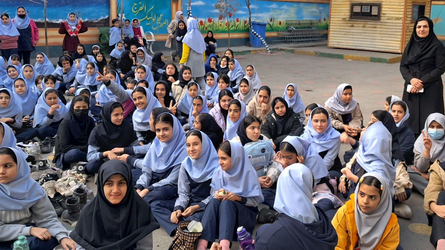 جشن میلاد‌ با‌سعادت حضرت فاطمه زهرا (س) در دبستان دخترانه فرهنگیان۲