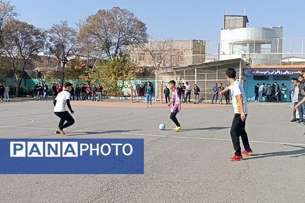 فینال مسابقات فوتسال المپیاد ورزشی درون مدرسه‌ای در نیشابور