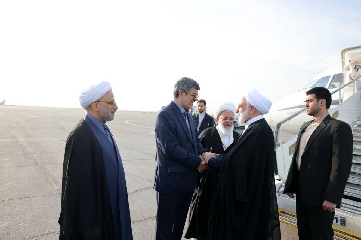 قضات و کارکنان قضایی در پیشبرد امورات قضایی و حقوقی مردم تسریع داشته باشند