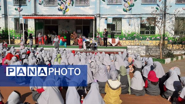 اجرای برنامه فرهنگی و عروسکی پیک دانایی در دبستان نیایش