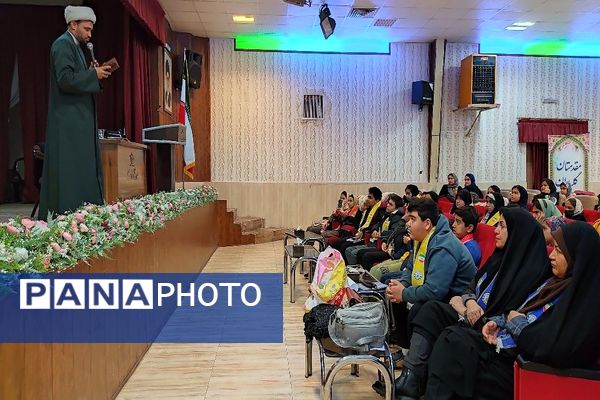 کلاس آموزشی خبرنگاری در کانون مهر تابان نیشابور