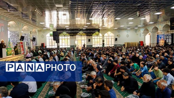 نماز جمعه در کاشمر 