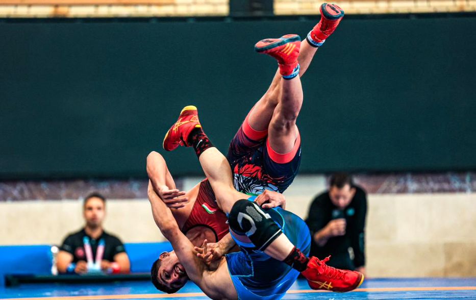 قهرمانان کوچک کشتی آزاد فردا عازم بغداد می‌شوند