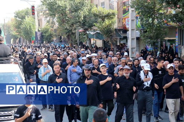 پیاده‌روی جاماندگان اربعین در شهرستان لنجان 