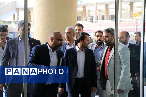 مراسم معلم سرآمد ۱۴۰۳ شهرستان‌های استان تهران و گرامیداشت مقام معلم در ایوان ری