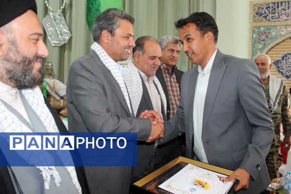 نواختن زنگ ایثار، شهادت و نماز در آموزشگاه ولایت شهرستان فریمان