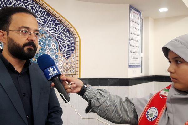 محور همه فعالیت‌ها باید توسعه‌ فرهنگ نماز و قرآن باشد