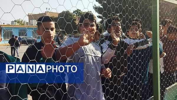 روز اول از مسابقات فوتبال المپیاد ورزشی دبیرستان شاهد ابوذر غفاری نیشابور 