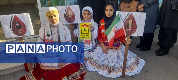 حضور باشکوه و جلوه گر دانش آموزان و اقشار مردم شهرستان شیروان در راهپیمایی ۱۳ آبان
