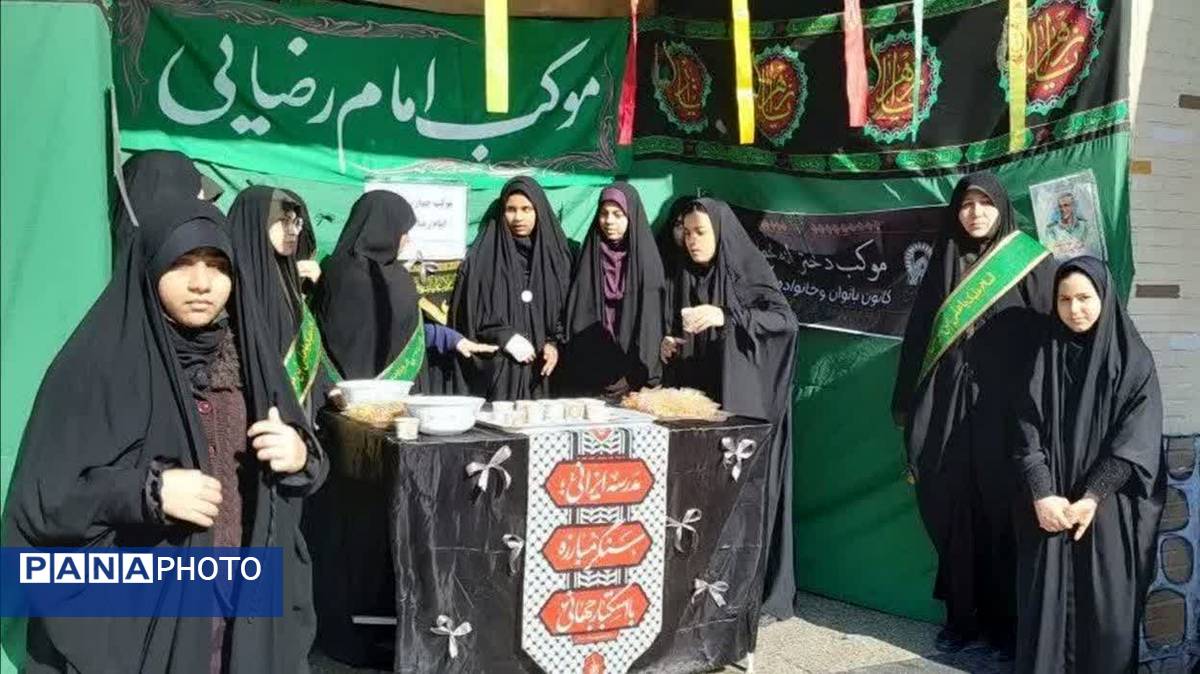 برپایی موکب ایام عزاداری فاطمیه در دبیرستان صدرا یزد