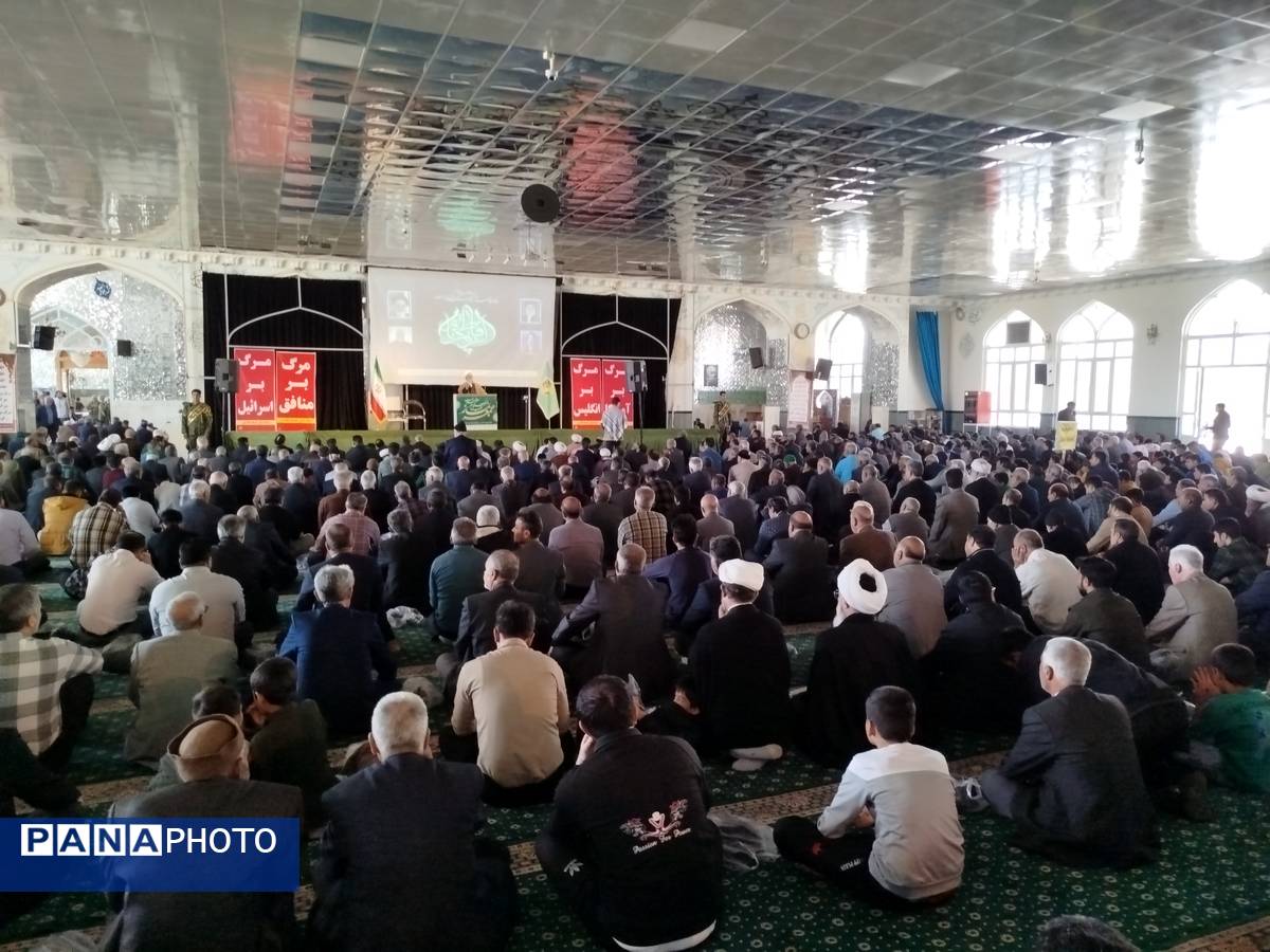 نماز جمعه شهرستان کاشمر با حضور پر رنگ مردم ترشیز کهن برگزار شد 