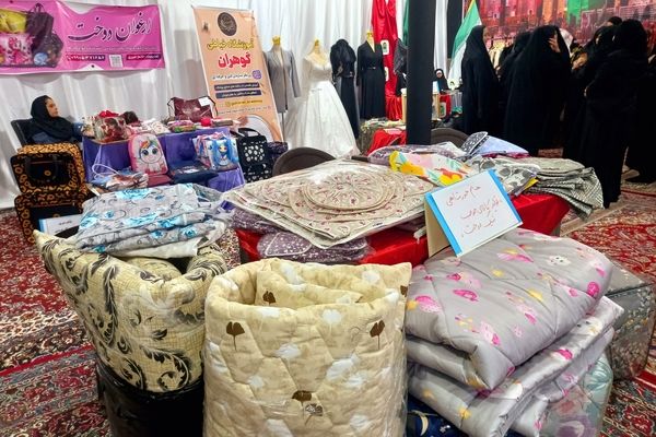 نمایشگاه مد و لباس اسلامی ایرانی یاس واره در خلیل آباد