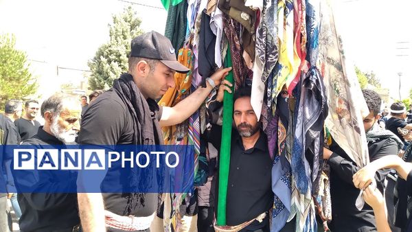 مردم روستای «هیو» در مراسم باشکوه عزاداری تاسوعا شرکت کردند