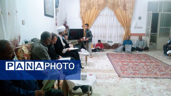 مراسم قرائت قرآن و تجلیل از مادر شهید در روستای بزنجرد خلیل آباد