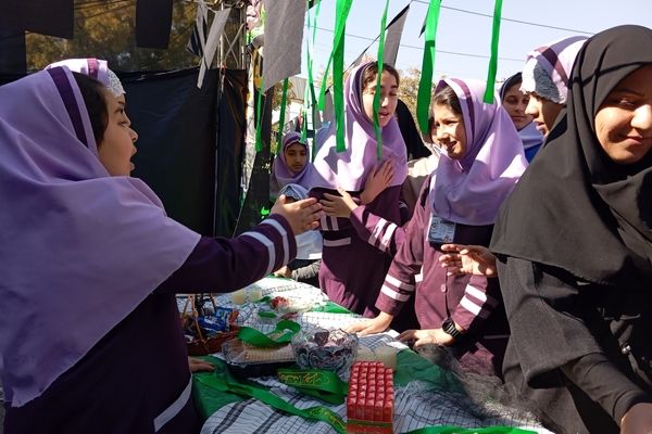 دبستان شهید کشاورز در سوگ فاطمیه