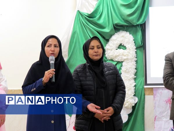 نواختن زنگ جشن نیکوکاری در دبستان امام خمینی(ره) بجنورد