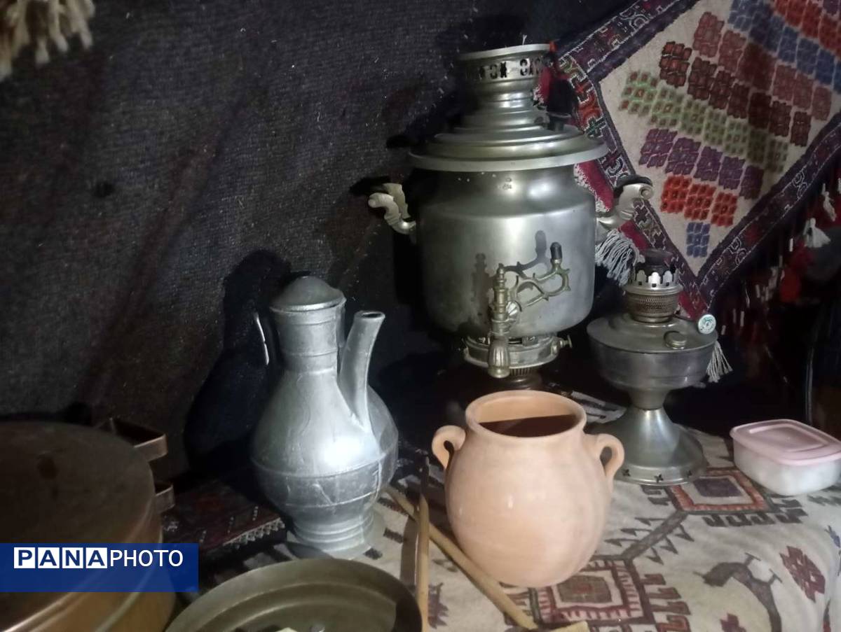  برپایی سیاه چادر بومی محلی در فاروج