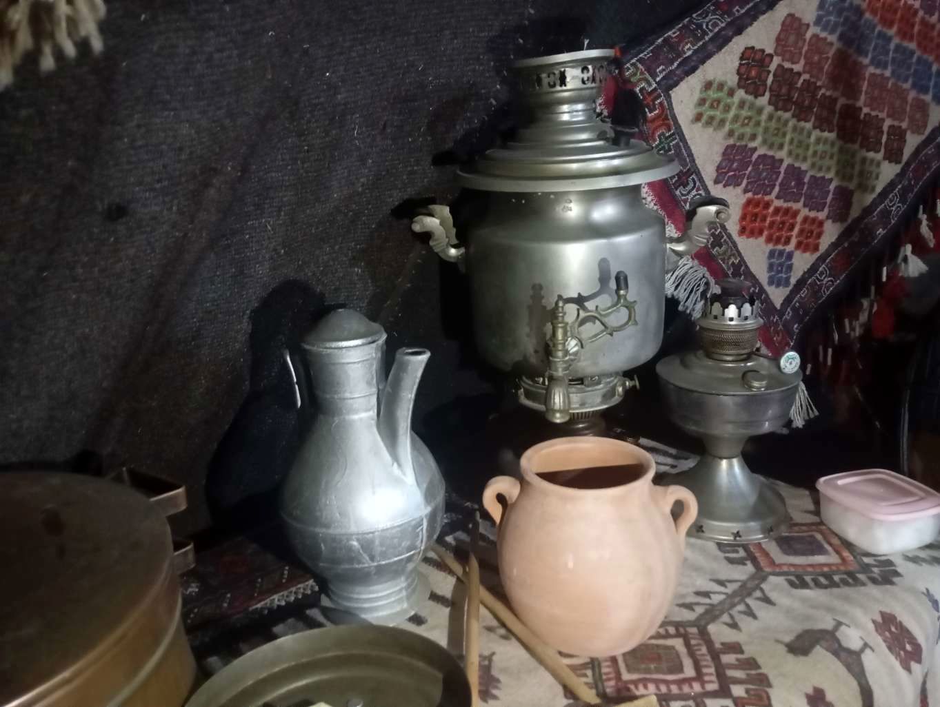  برپایی سیاه چادر بومی محلی در فاروج