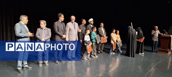 رونمایی از طرح چهارهزارمین خانواده اهل قلم دهه هشتادی و نودی