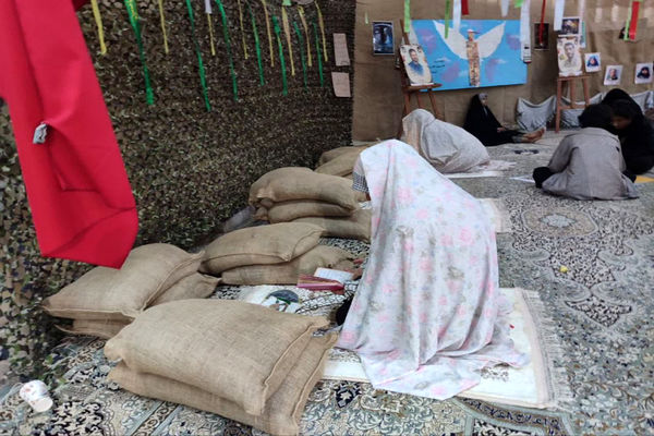 اعتکاف دانش‌آموزی دختران در مسجد پیامبر اعظم شهرک توحید شهرستان جم