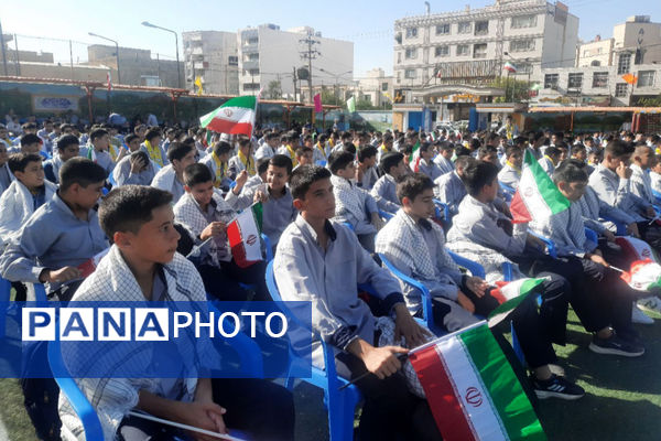 نواختن زنگ مهر در مدرسه هیات امنایی رازی ناحیه ۴ شیراز 