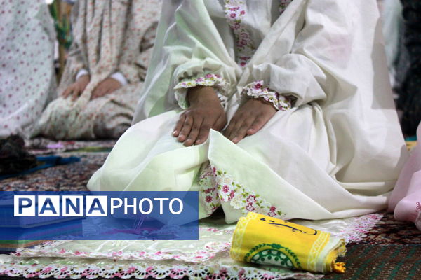 اعتکاف سازمان دانش آموزی دختران کرمان