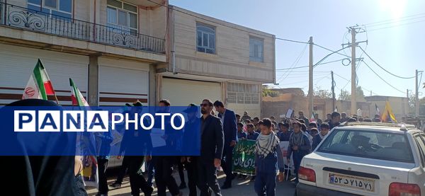 شوراب صغیر میزبان راهپیمایی باشکوه ۱۳ آبان و بزرگداشت روز دانش‌آموز