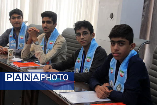  اولین نشست تخصصی قطبی کمیسیون‌ فضای مجازی و فناوری‌های نوین