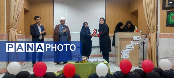 آیین تجلیل از برگزیدگان پویش غدیر در کانون سمیه شهرستان شیروان