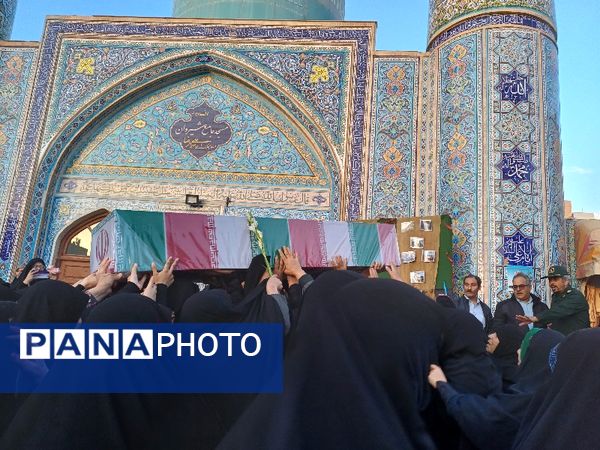 استقبال پرشور مردم از شهدای گمنام در شهرستان شیروان