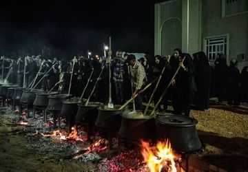 پخت آش گندم در بنادکوک؛ تجلی محبت مردم به امام رضا (ع)