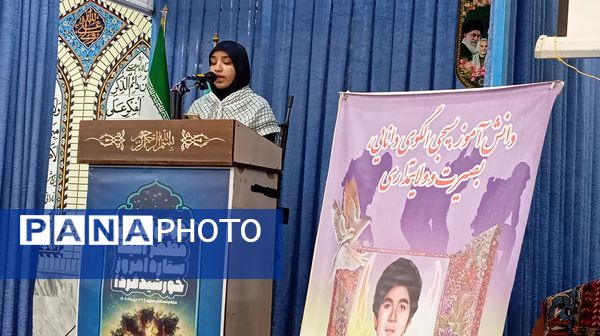 نماز جمعه با حضور دانش‌آموزان فعال بسیجی شهر بن