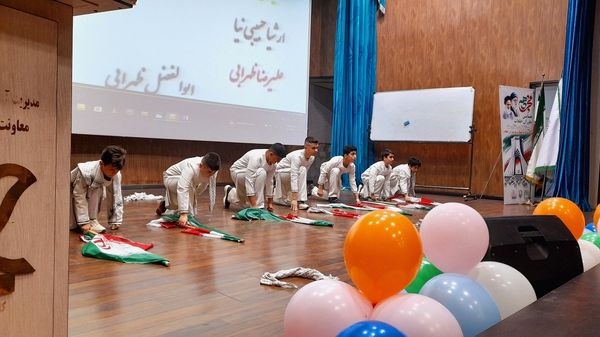 برگزاری همایش یاوران انقلاب و پیشتازان مقاومت ناحیه 3 کرج